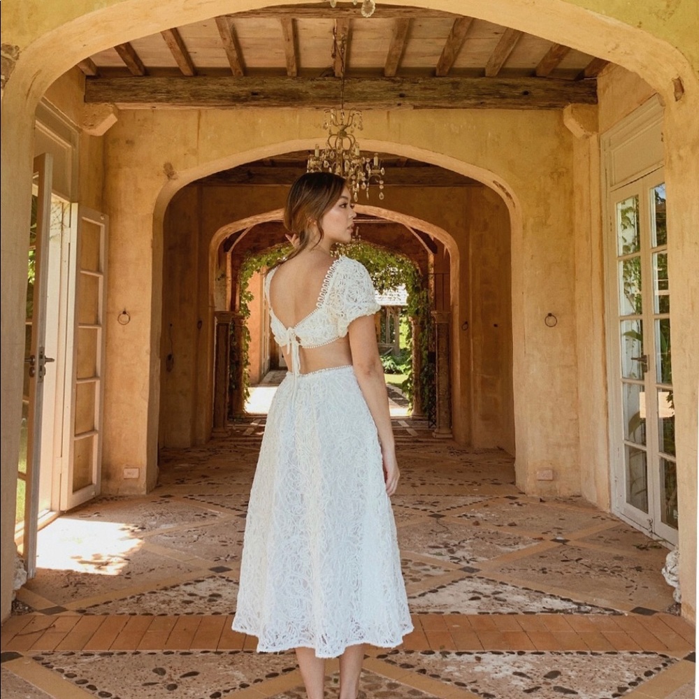 Elliatt Collective- ATEN MIDI DRESS
